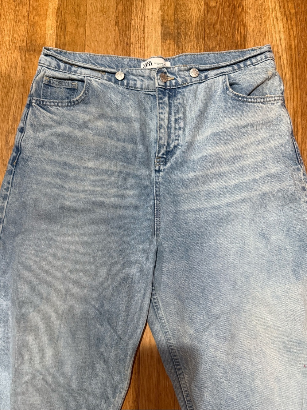 Zara Light Blue Relaxed Women's Jeans